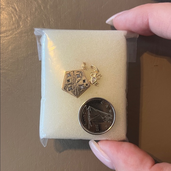 Charmed Aroma | Harry Potter Necklace - Picture 8 of 8